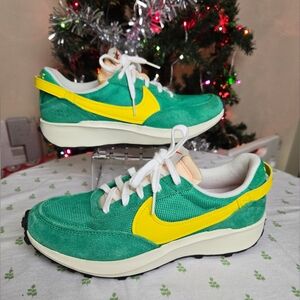 Nike Wmns Waffle Debut Vintage 'Stadium Green Opti Yellow' Size 8.5